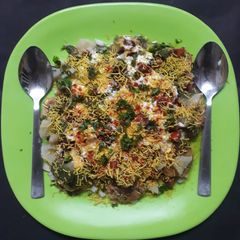 A picture of Rice tikki chaat.