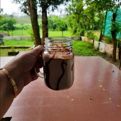 A picture of Bournbon Milkshake.