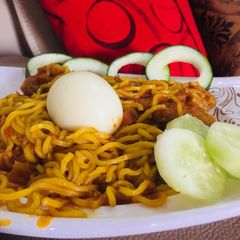 A picture of Noodles.
