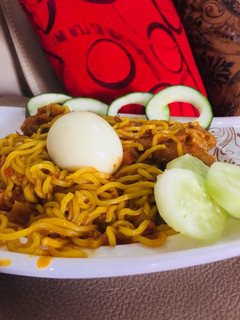 A picture of Noodles.