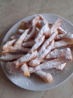 Nagyi féle csörögefánk 🍷 recept fotója