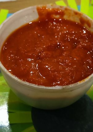 ટામેટાં ની ચટણી (Tomato Chutney Recipe In Gujarati) રેસીપી મુખ્ય ફોટો