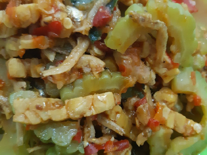 Resep Tumis Tempe Teri dan Pare Pedas, Bikin Ngiler