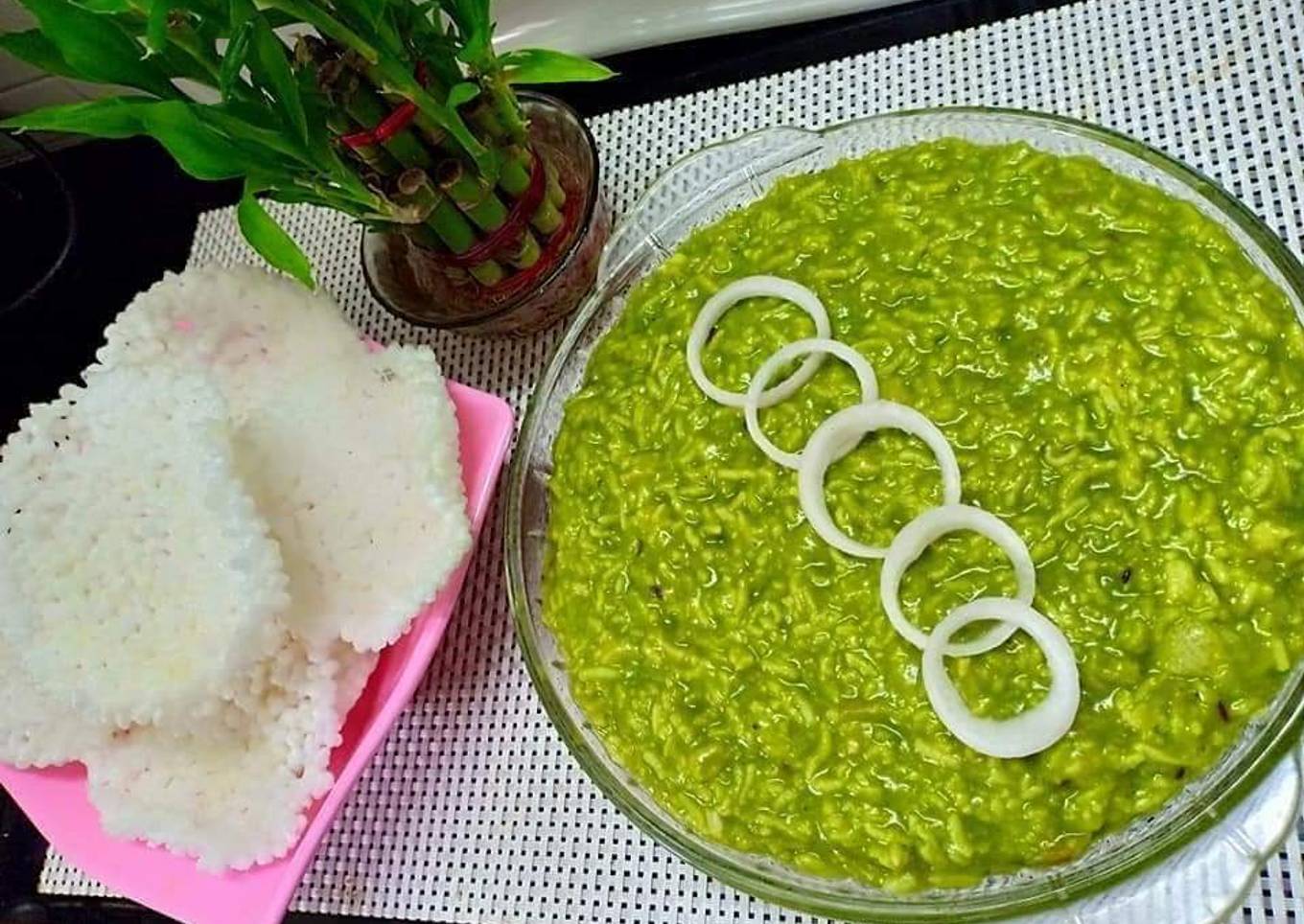 Palak khichdi