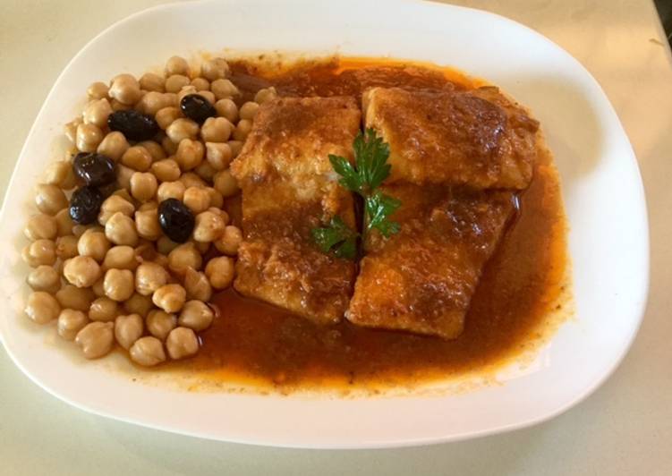 Bacalao a la vizcaína con garbanzos