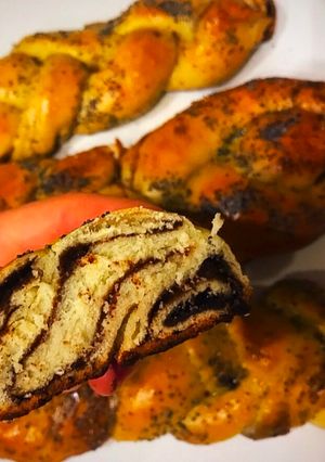 Una foto de Pan casero paso por paso: Jala. TRENZAS DE CINNAMON ROLL!