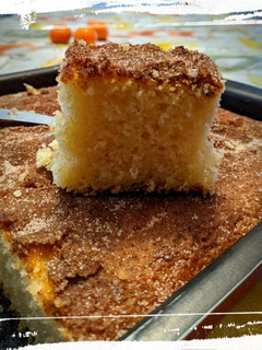 Una foto de Coca de llanda con naranja y miel