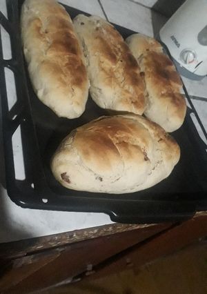 Una foto de Pan casero con salamin