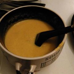 A picture of Creamy pumpkin soup.
