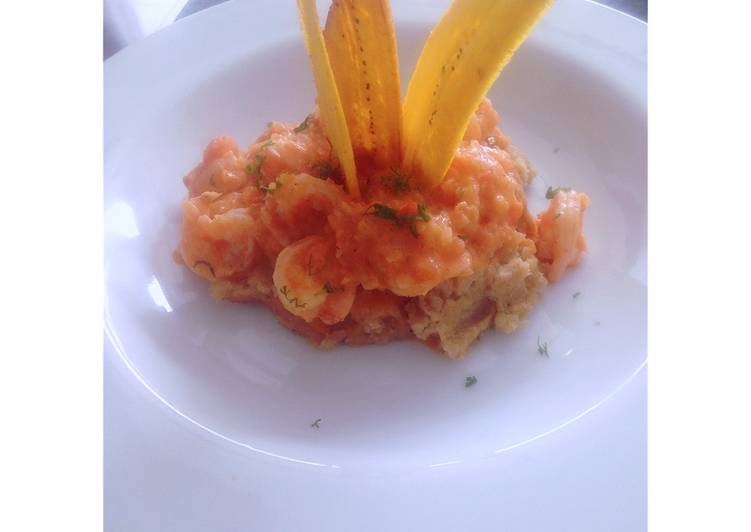 Cayeye con camarones en leche de coco