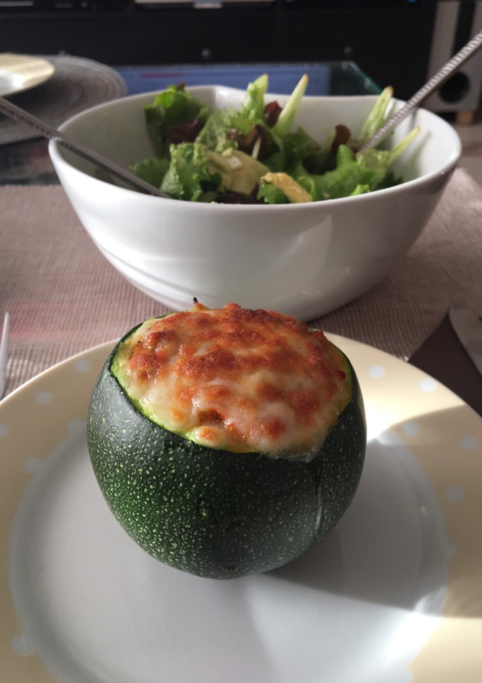 Una foto de Calabacines luna rellenos