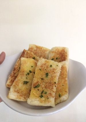 Foto resep Garlic bread ala rumah 🍞🏠