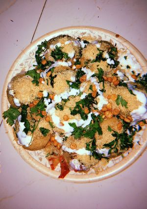 A picture of Dahi puri chat.
