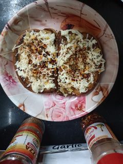 चीज़ गार्लिक ब्रेड (cheese garlic bread recipe in Hindi) रेसिपी मुख्य फोटो