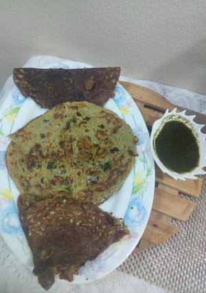A picture of Moong sprout dosa.