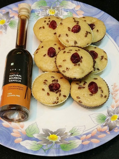 A picture of Vegan Whole Wheat Flax Seeds Cranberry Muffins.