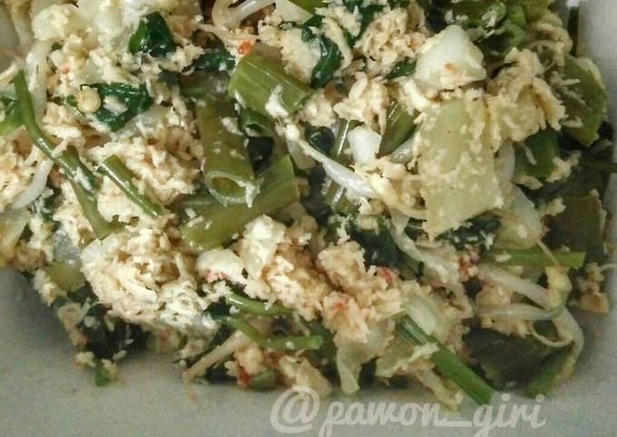 Resep gampang memasak Urab Kangkung yang istimewa