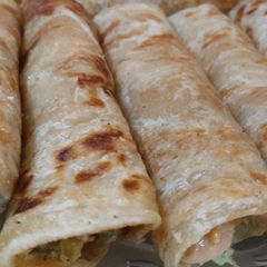A picture of Chicken paratha rolls.
