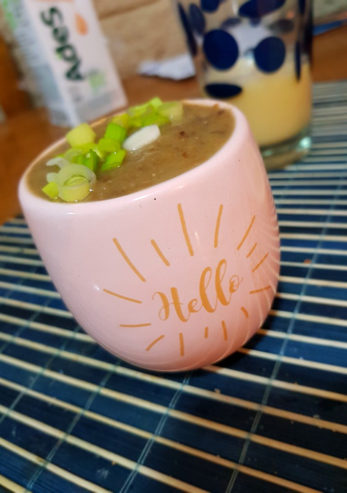 Una foto de Sopa de lentejas (fresca y rica)