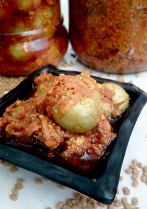 भरवा गूंदे का अचार (Bharwan gunde ka achar recipe in hindi) रेसिपी मुख्य फोटो
