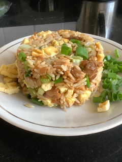 Una foto de Arroz chaufa de chicharrón