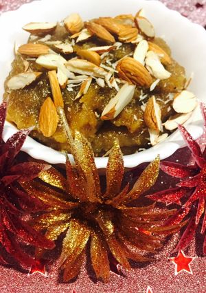 बेसन हलवा (besan halwa recipe in Hindi) रेसिपी मुख्य फोटो