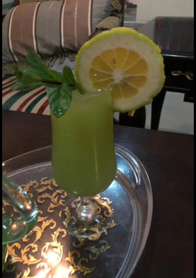 A picture of Cucumber Ginger cooler.