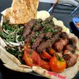 كباب الديك الرومي بالفرن بنكهة الشواء مع خبزة دبس الفليفلة والبيواظ أو البيواز 😍