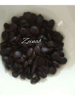 عکسی از دستور شکلات چیپسی خانگی