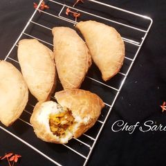 A picture of Fried meat pie.