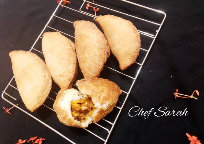 https://img-global.cpcdn.com/recipes/b532e647ed1167dd/680x482cq70/fried-meat-pie-recipe-main-photo.jpg