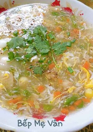 Hình của món Súp gà và tôm.