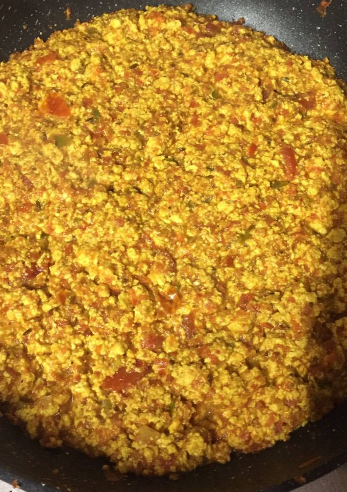 रेस्टोरेंट स्टाइल पनीर भुर्जी (Restaurant style paneer buji recipe in hindi) रेसिपी मुख्य फोटो