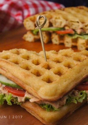 Foto resep Salmon Sandwich Wafel (menu sarapan #3)