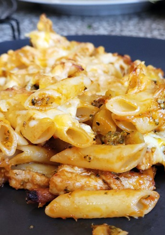 Una foto de Pasta con Brócoli y Lomo (o bacon)