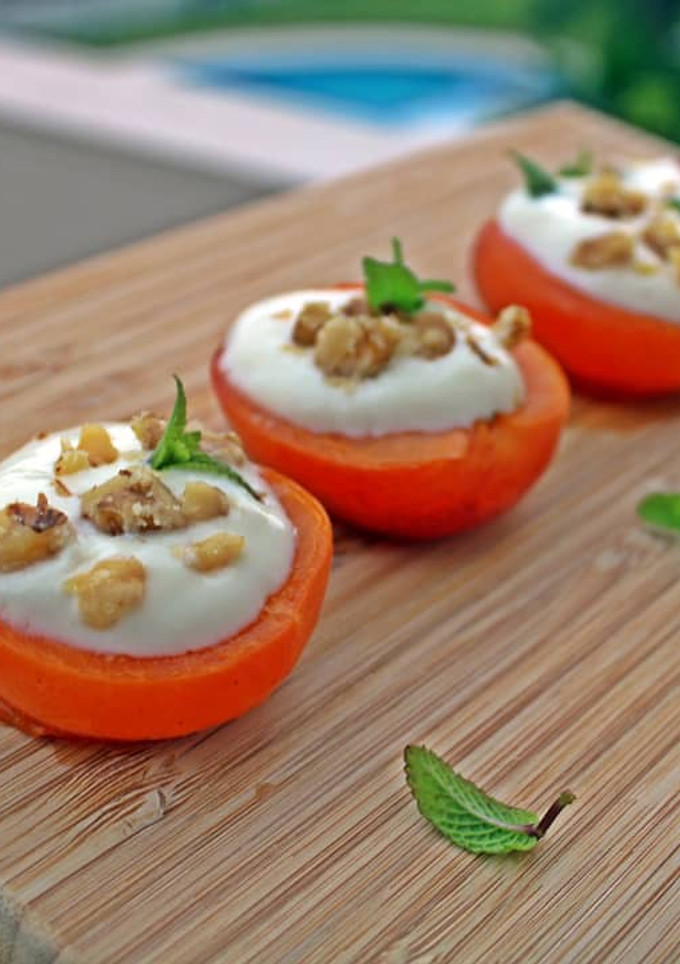 Una foto de Albaricoques rellenos de yogur