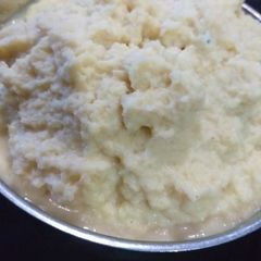 A picture of Home made ginger and garlic paste.