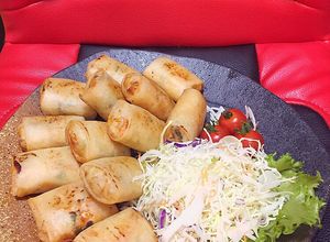 Hình của món Chả giò gà xay trộn nấm đùi gà,rau củ.