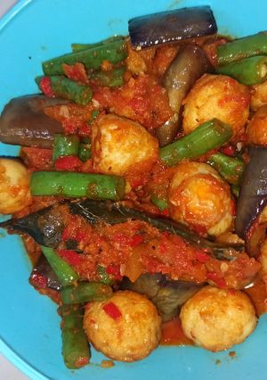 Foto resep Balado telur puyuh buncis terong ala anak kost