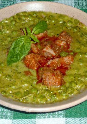 Gyömbéres-bazsalikomos zöldborsófőzelék  (liszt nélkül) recept fotója