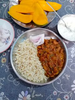 રાજમા ચાવલ (Rajma Chawal Recipe In Gujarati) રેસીપી મુખ્ય ફોટો