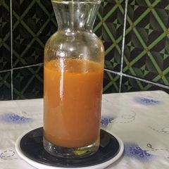 A picture of Vegetable Stock.
