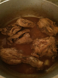 Una foto de Pollo en salsa