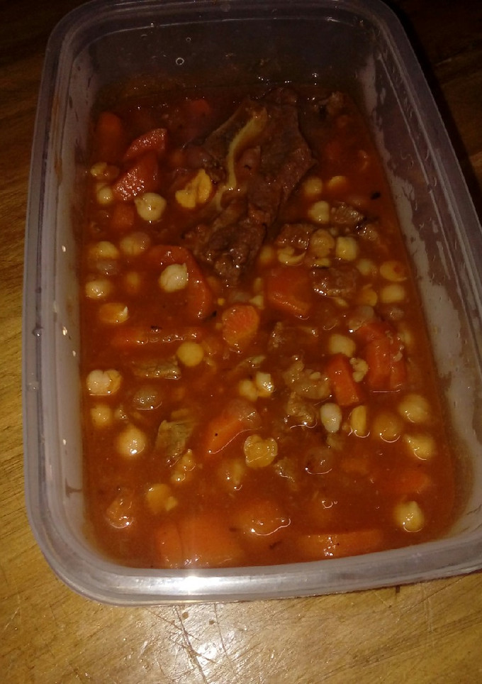 Una foto de Potaje de garbanzos para contrarrestar el frío !!