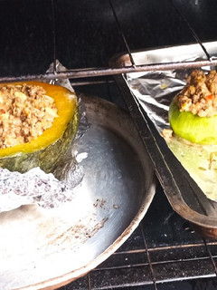 Una foto de Zapallitos de tronco y zapallo criollo relleno