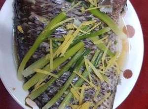 Hình của món Cá rô phi hấp gừng, hành.