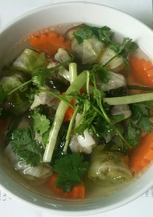 Hình của món Canh bắp cải nhồi thịt.