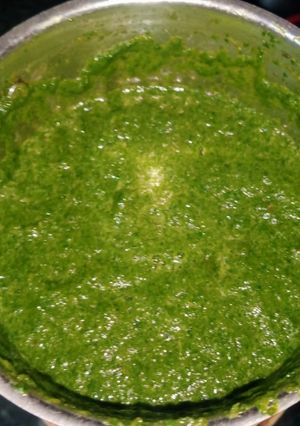 हरी चटनी (hari chutney recipe in Hindi) रेसिपी मुख्य फोटो