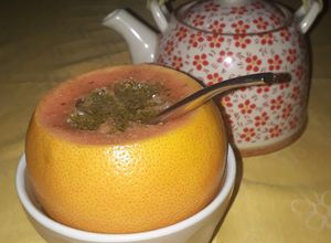 Una foto de Mate en pomelo