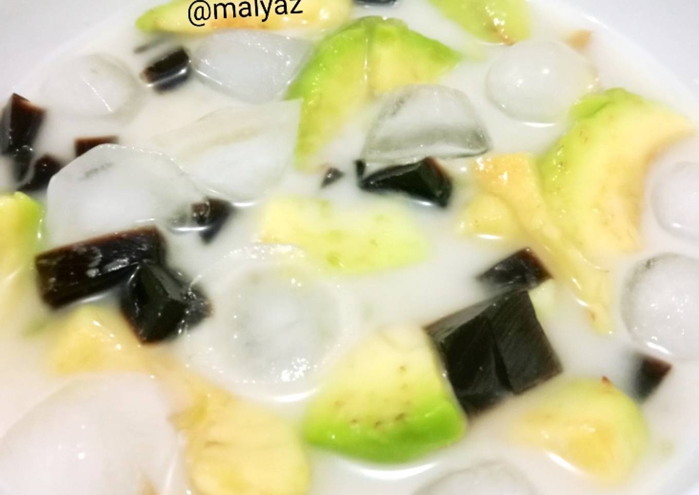 Es Avocado Cincau (Acin)